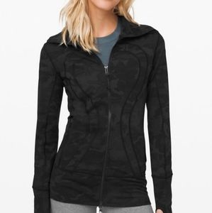Lululemon jacket size 6.